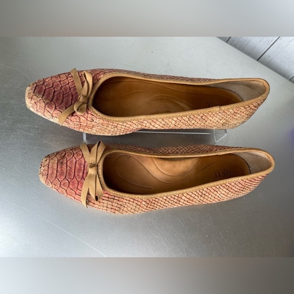 Born Snakeskin Flats Leather Toe Red Brown Work Wear Comfort Womens Size 10 - Picture 2 of 6